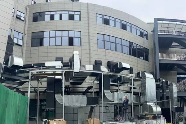 通風管道鋁皮安裝施工.jpg 通風管道鋁皮安裝施工.jpg